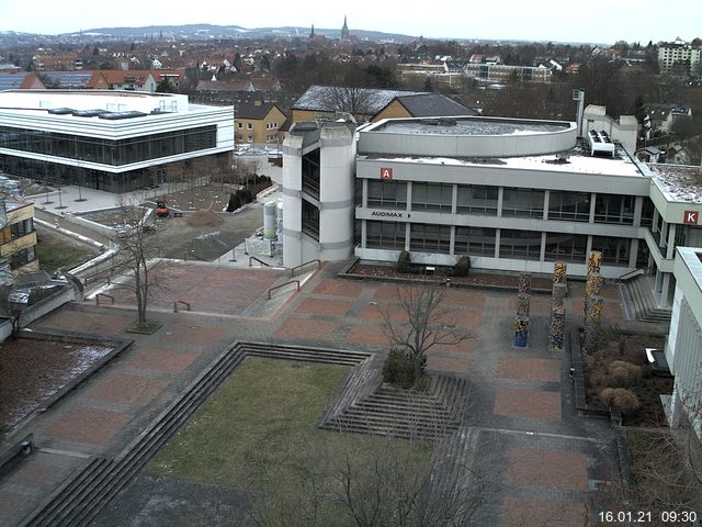 Foto der Webcam: Verwaltungsgeb&auml;ude, Innenhof mit Audimax, H&ouml;rsaal-Geb&auml;ude 1