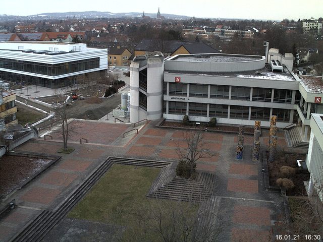 Foto der Webcam: Verwaltungsgeb&auml;ude, Innenhof mit Audimax, H&ouml;rsaal-Geb&auml;ude 1