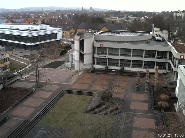 Foto der Webcam: Verwaltungsgeb&auml;ude, Innenhof mit Audimax, H&ouml;rsaal-Geb&auml;ude 1