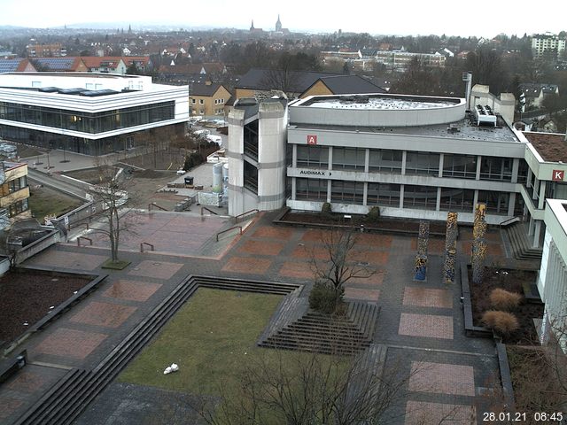 Foto der Webcam: Verwaltungsgeb&auml;ude, Innenhof mit Audimax, H&ouml;rsaal-Geb&auml;ude 1
