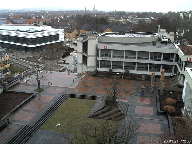 Foto der Webcam: Verwaltungsgeb&auml;ude, Innenhof mit Audimax, H&ouml;rsaal-Geb&auml;ude 1