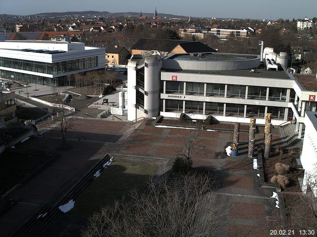 Foto der Webcam: Verwaltungsgebäude, Innenhof mit Audimax, Hörsaal-Gebäude 1