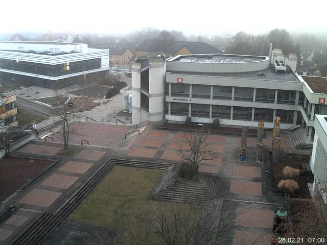 Foto der Webcam: Verwaltungsgeb&auml;ude, Innenhof mit Audimax, H&ouml;rsaal-Geb&auml;ude 1