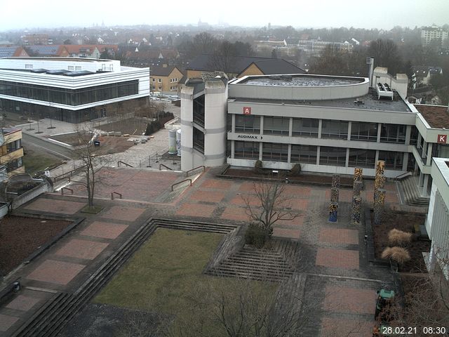 Foto der Webcam: Verwaltungsgeb&auml;ude, Innenhof mit Audimax, H&ouml;rsaal-Geb&auml;ude 1