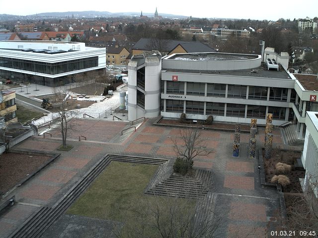 Foto der Webcam: Verwaltungsgeb&auml;ude, Innenhof mit Audimax, H&ouml;rsaal-Geb&auml;ude 1