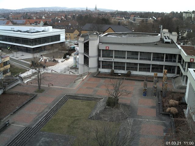 Foto der Webcam: Verwaltungsgeb&auml;ude, Innenhof mit Audimax, H&ouml;rsaal-Geb&auml;ude 1
