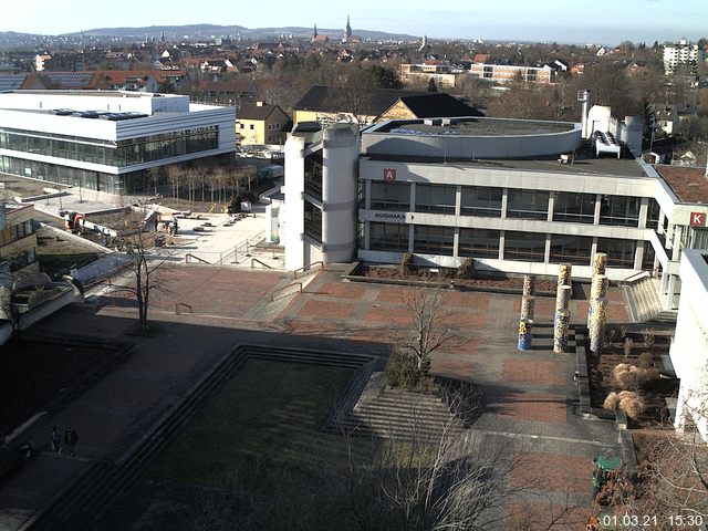 Foto der Webcam: Verwaltungsgeb&auml;ude, Innenhof mit Audimax, H&ouml;rsaal-Geb&auml;ude 1