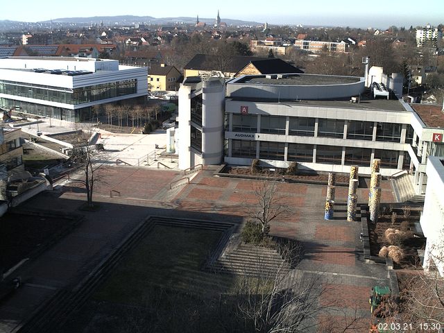 Foto der Webcam: Verwaltungsgeb&auml;ude, Innenhof mit Audimax, H&ouml;rsaal-Geb&auml;ude 1