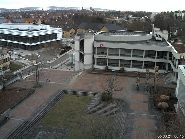 Foto der Webcam: Verwaltungsgeb&auml;ude, Innenhof mit Audimax, H&ouml;rsaal-Geb&auml;ude 1