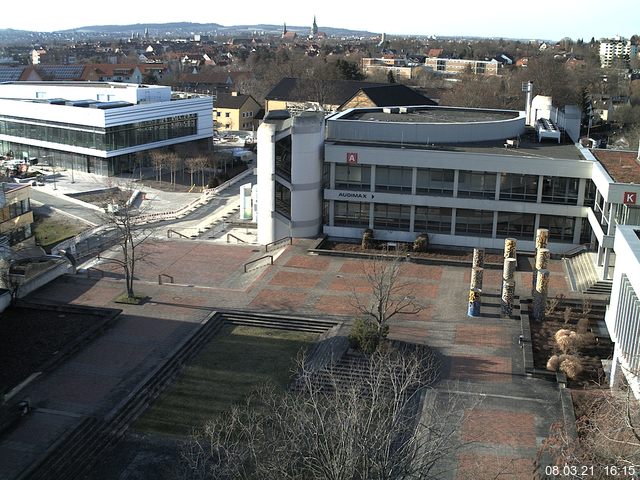 Foto der Webcam: Verwaltungsgeb&auml;ude, Innenhof mit Audimax, H&ouml;rsaal-Geb&auml;ude 1