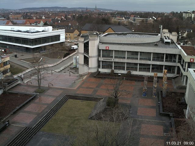 Foto der Webcam: Verwaltungsgeb&auml;ude, Innenhof mit Audimax, H&ouml;rsaal-Geb&auml;ude 1