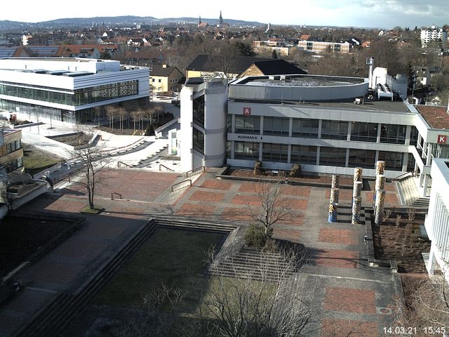 Foto der Webcam: Verwaltungsgeb&auml;ude, Innenhof mit Audimax, H&ouml;rsaal-Geb&auml;ude 1