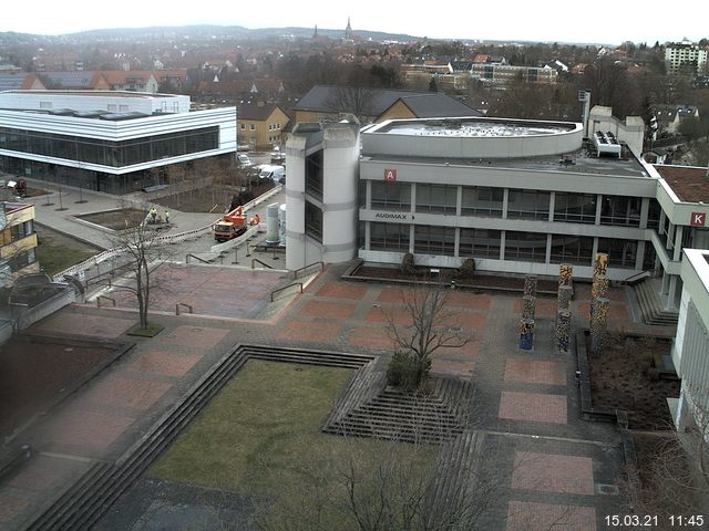 Foto der Webcam: Verwaltungsgeb&auml;ude, Innenhof mit Audimax, H&ouml;rsaal-Geb&auml;ude 1