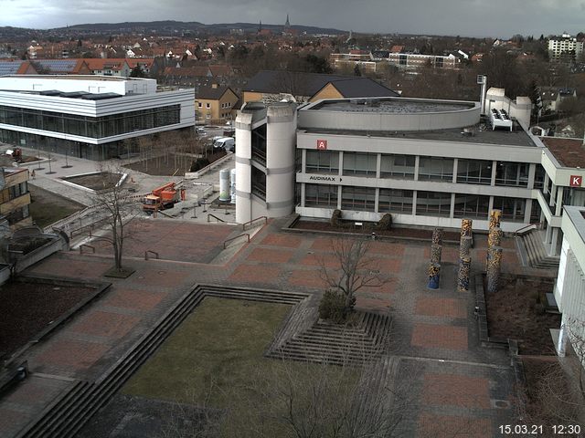 Foto der Webcam: Verwaltungsgeb&auml;ude, Innenhof mit Audimax, H&ouml;rsaal-Geb&auml;ude 1