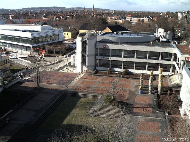 Foto der Webcam: Verwaltungsgeb&auml;ude, Innenhof mit Audimax, H&ouml;rsaal-Geb&auml;ude 1