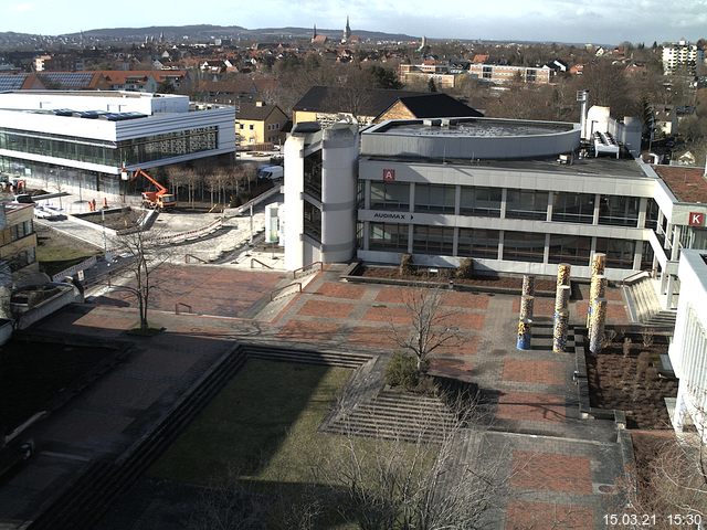 Foto der Webcam: Verwaltungsgeb&auml;ude, Innenhof mit Audimax, H&ouml;rsaal-Geb&auml;ude 1