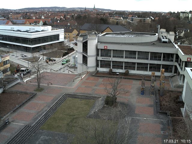 Foto der Webcam: Verwaltungsgeb&auml;ude, Innenhof mit Audimax, H&ouml;rsaal-Geb&auml;ude 1