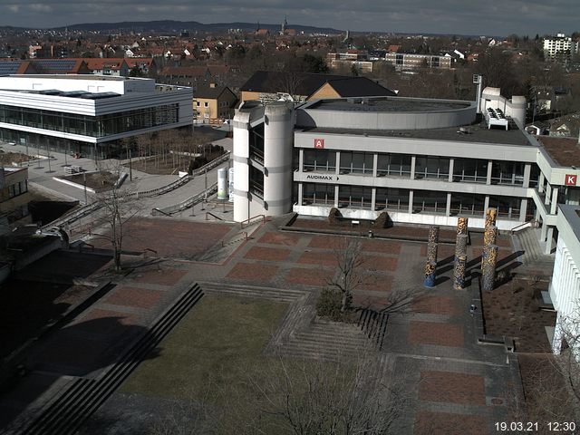 Foto der Webcam: Verwaltungsgeb&auml;ude, Innenhof mit Audimax, H&ouml;rsaal-Geb&auml;ude 1