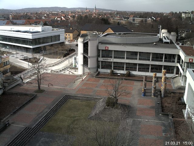 Foto der Webcam: Verwaltungsgeb&auml;ude, Innenhof mit Audimax, H&ouml;rsaal-Geb&auml;ude 1