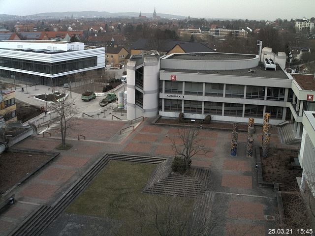 Foto der Webcam: Verwaltungsgeb&auml;ude, Innenhof mit Audimax, H&ouml;rsaal-Geb&auml;ude 1