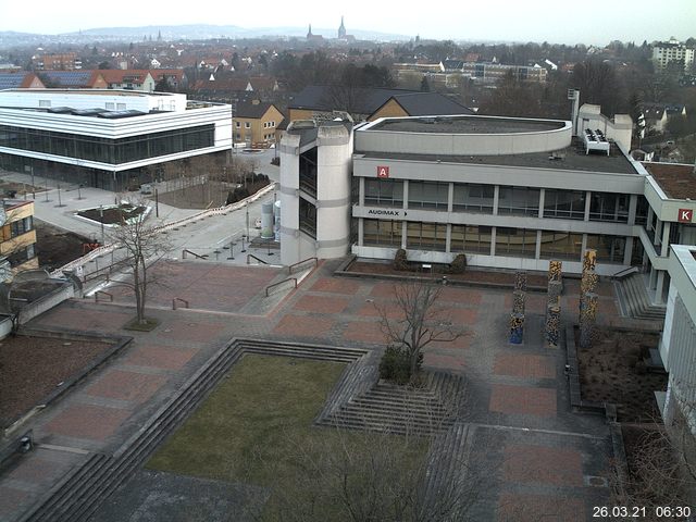 Foto der Webcam: Verwaltungsgeb&auml;ude, Innenhof mit Audimax, H&ouml;rsaal-Geb&auml;ude 1