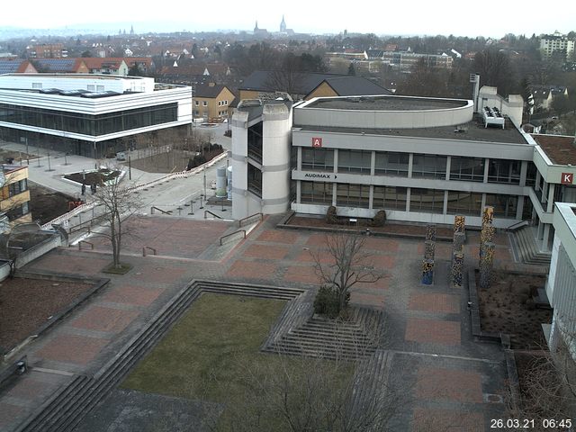 Foto der Webcam: Verwaltungsgeb&auml;ude, Innenhof mit Audimax, H&ouml;rsaal-Geb&auml;ude 1