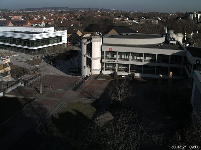Foto der Webcam: Verwaltungsgeb&auml;ude, Innenhof mit Audimax, H&ouml;rsaal-Geb&auml;ude 1