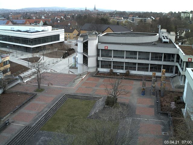 Foto der Webcam: Verwaltungsgeb&auml;ude, Innenhof mit Audimax, H&ouml;rsaal-Geb&auml;ude 1