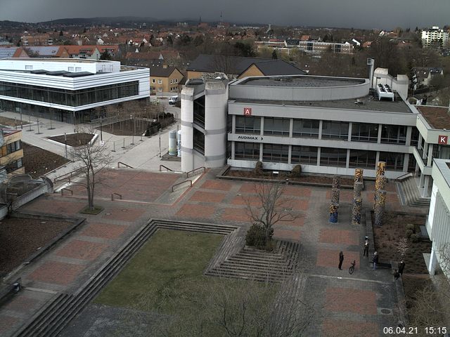 Foto der Webcam: Verwaltungsgeb&auml;ude, Innenhof mit Audimax, H&ouml;rsaal-Geb&auml;ude 1