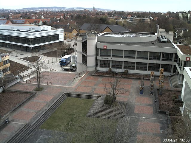 Foto der Webcam: Verwaltungsgeb&auml;ude, Innenhof mit Audimax, H&ouml;rsaal-Geb&auml;ude 1