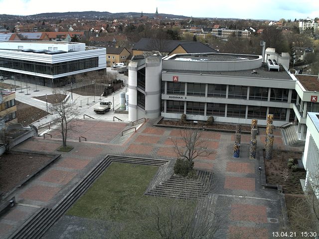 Foto der Webcam: Verwaltungsgeb&auml;ude, Innenhof mit Audimax, H&ouml;rsaal-Geb&auml;ude 1
