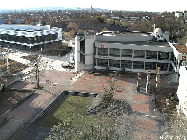 Foto der Webcam: Verwaltungsgeb&auml;ude, Innenhof mit Audimax, H&ouml;rsaal-Geb&auml;ude 1