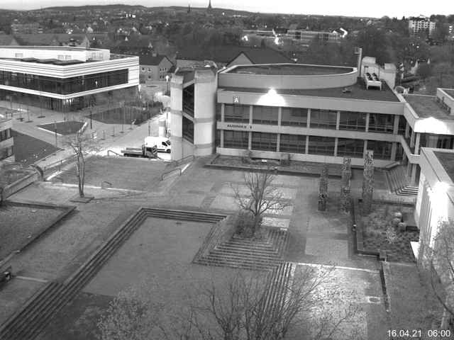 Foto der Webcam: Verwaltungsgeb&auml;ude, Innenhof mit Audimax, H&ouml;rsaal-Geb&auml;ude 1