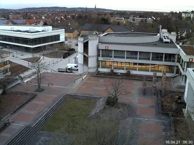 Foto der Webcam: Verwaltungsgeb&auml;ude, Innenhof mit Audimax, H&ouml;rsaal-Geb&auml;ude 1