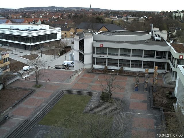 Foto der Webcam: Verwaltungsgeb&auml;ude, Innenhof mit Audimax, H&ouml;rsaal-Geb&auml;ude 1