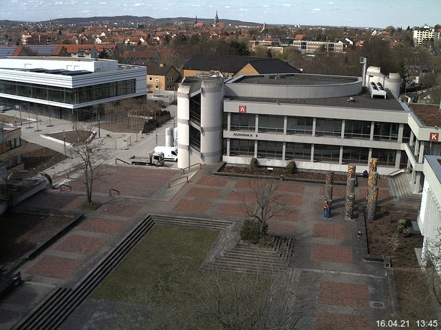 Foto der Webcam: Verwaltungsgeb&auml;ude, Innenhof mit Audimax, H&ouml;rsaal-Geb&auml;ude 1