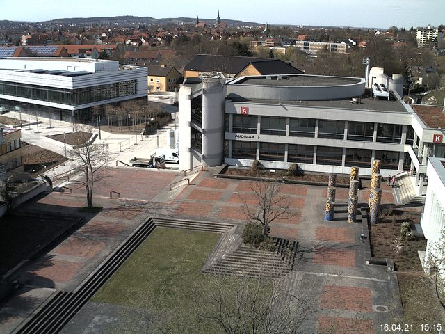 Foto der Webcam: Verwaltungsgeb&auml;ude, Innenhof mit Audimax, H&ouml;rsaal-Geb&auml;ude 1
