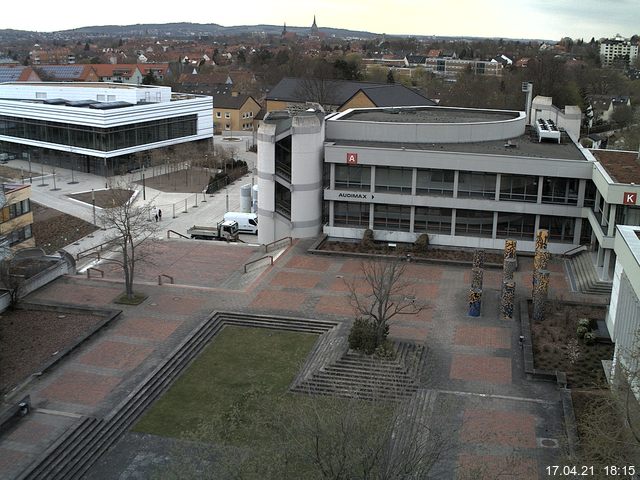 Foto der Webcam: Verwaltungsgeb&auml;ude, Innenhof mit Audimax, H&ouml;rsaal-Geb&auml;ude 1