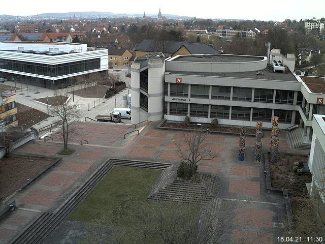 Foto der Webcam: Verwaltungsgeb&auml;ude, Innenhof mit Audimax, H&ouml;rsaal-Geb&auml;ude 1