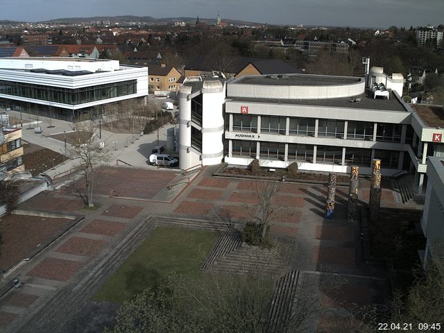 Foto der Webcam: Verwaltungsgebäude, Innenhof mit Audimax, Hörsaal-Gebäude 1