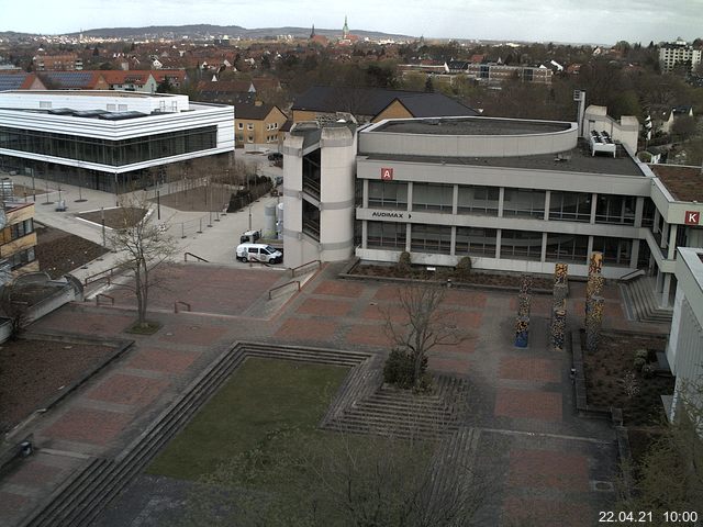 Foto der Webcam: Verwaltungsgebäude, Innenhof mit Audimax, Hörsaal-Gebäude 1