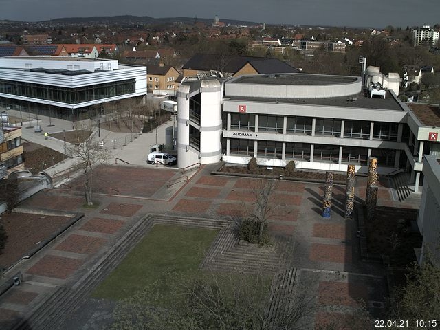 Foto der Webcam: Verwaltungsgebäude, Innenhof mit Audimax, Hörsaal-Gebäude 1