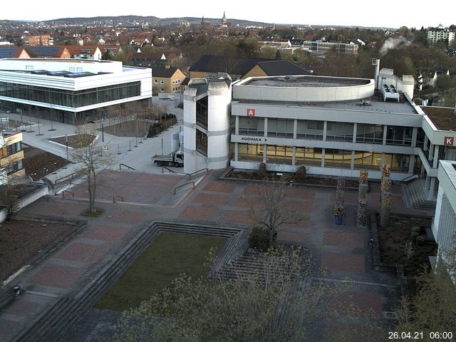 Foto der Webcam: Verwaltungsgeb&auml;ude, Innenhof mit Audimax, H&ouml;rsaal-Geb&auml;ude 1