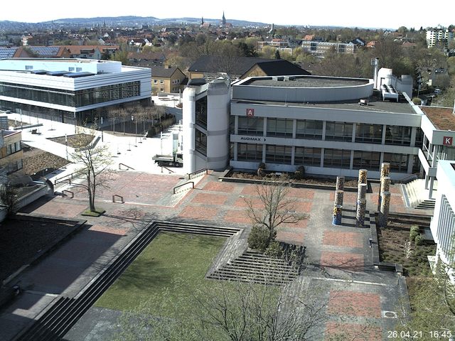 Foto der Webcam: Verwaltungsgeb&auml;ude, Innenhof mit Audimax, H&ouml;rsaal-Geb&auml;ude 1