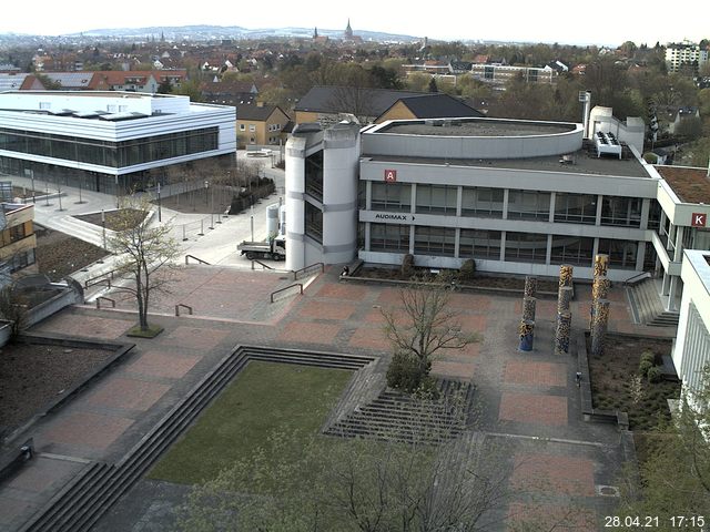 Foto der Webcam: Verwaltungsgeb&auml;ude, Innenhof mit Audimax, H&ouml;rsaal-Geb&auml;ude 1