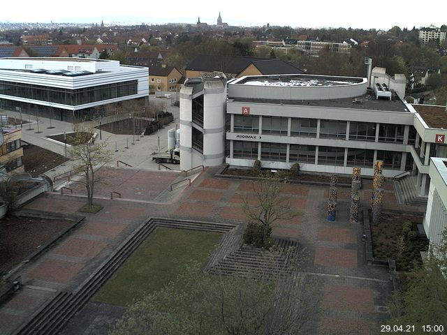 Foto der Webcam: Verwaltungsgeb&auml;ude, Innenhof mit Audimax, H&ouml;rsaal-Geb&auml;ude 1