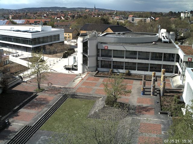 Foto der Webcam: Verwaltungsgeb&auml;ude, Innenhof mit Audimax, H&ouml;rsaal-Geb&auml;ude 1