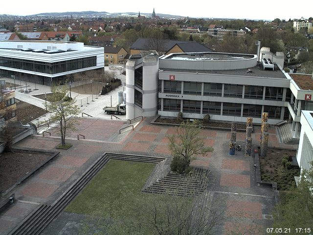 Foto der Webcam: Verwaltungsgeb&auml;ude, Innenhof mit Audimax, H&ouml;rsaal-Geb&auml;ude 1