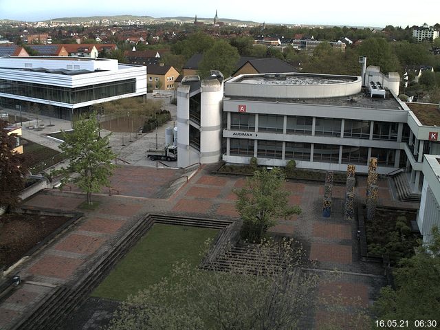 Foto der Webcam: Verwaltungsgeb&auml;ude, Innenhof mit Audimax, H&ouml;rsaal-Geb&auml;ude 1