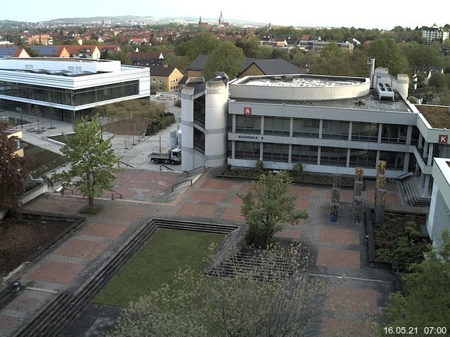 Foto der Webcam: Verwaltungsgeb&auml;ude, Innenhof mit Audimax, H&ouml;rsaal-Geb&auml;ude 1